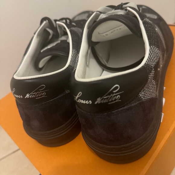 Louis Vuitton Damier Distorted Ollie Sneaker - Picture 4 of 7